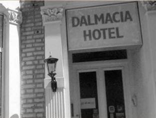Dalmacia Hotel Лондон Екстериор снимка